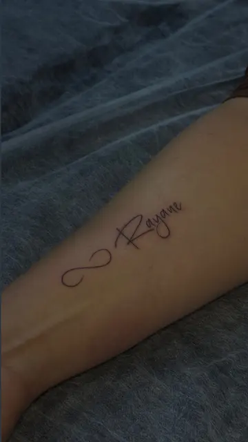 Lettering com infinito